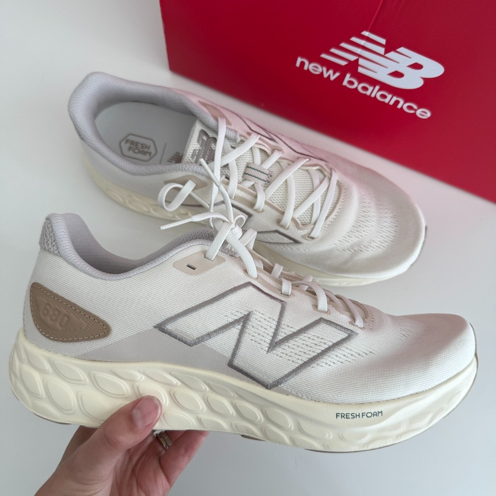 New Balance Fresh Foam 680 Shoes Mens 10.5 Beige Running Athletic Sneakers